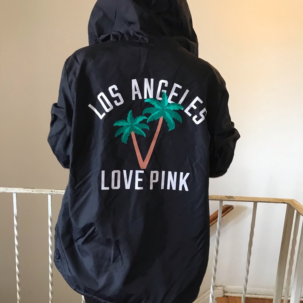 VS PINK WIND BREAKER